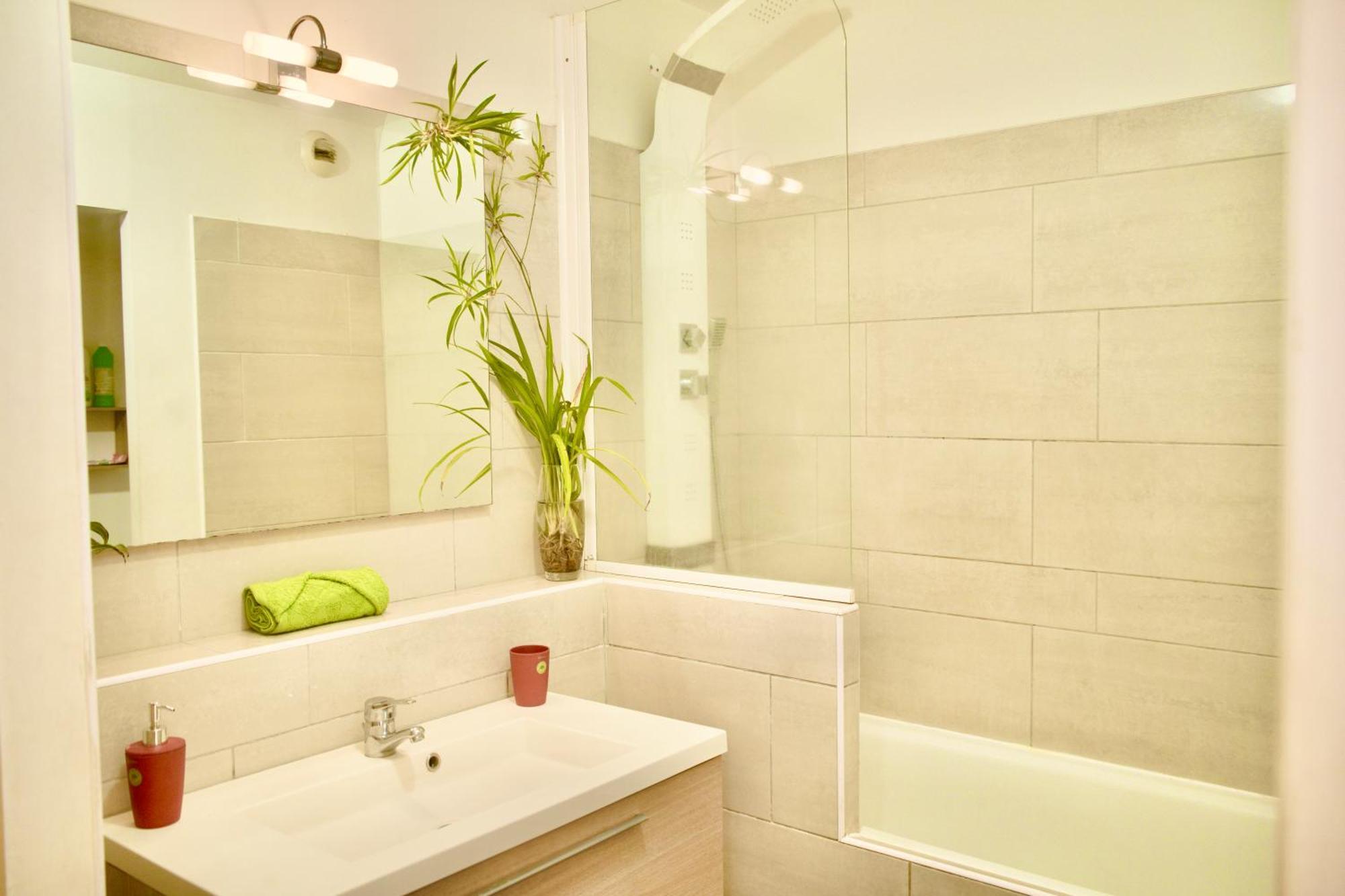 Les Balcons Du Theatre Apartment Saint-Gilles-les Bains Bagian luar foto